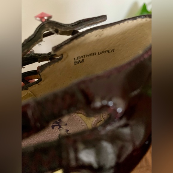 HALE BOB Straps Textured Patent Leather heels in Oxblood Wine Red Sz. 8M Worn 1x - Picture 11 of 16